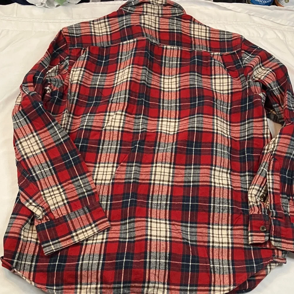 Old Navy Red and Blue Plaid flannel Shirt - Picture 5 of 5